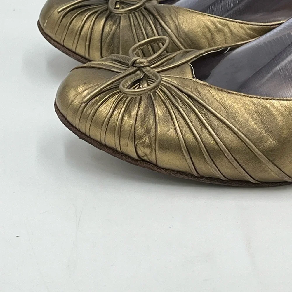 Salvatore Ferragamo Bow Pleated Metallic Bronze Leather‎ Flats Sz 8B/38.5
